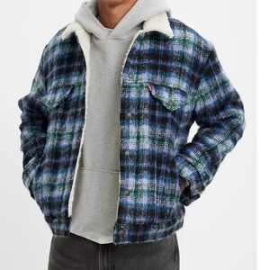 XL- Levi VINTAGE RELAXED FIT SHERPA TRUCKER JACKET